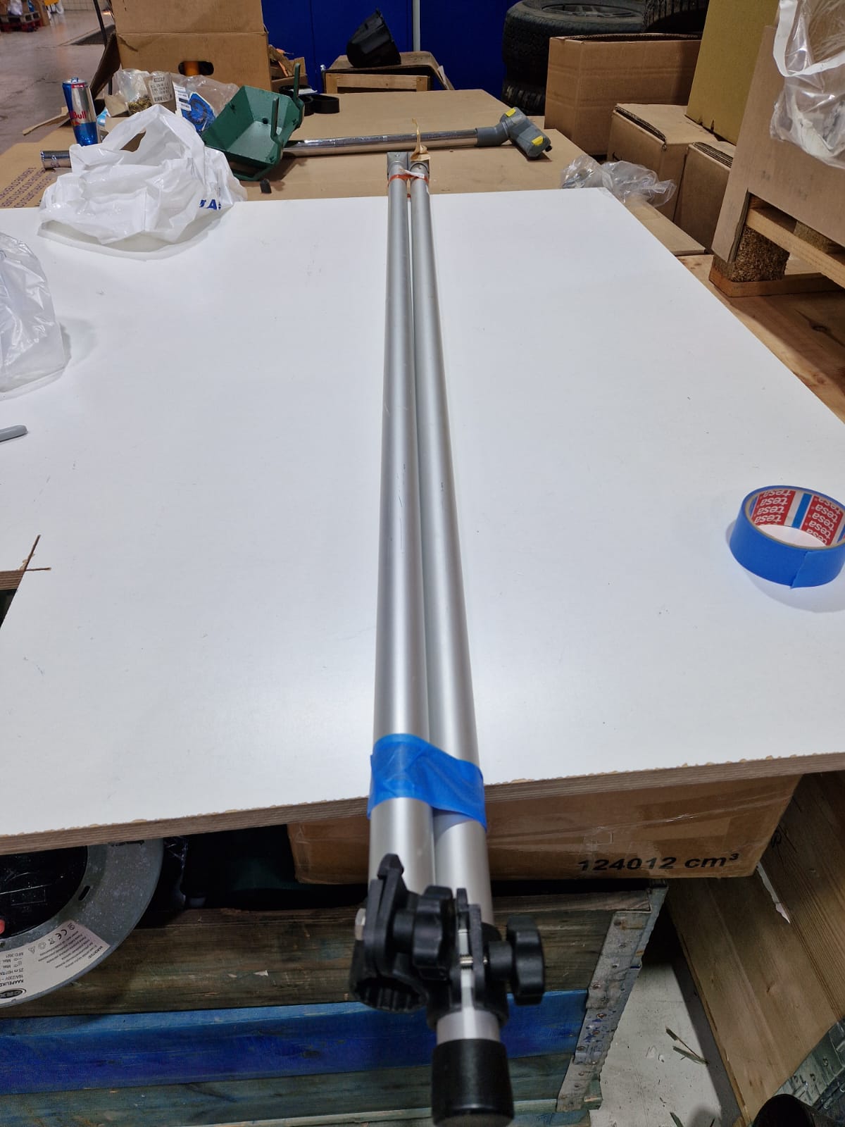 Spinnakeripoom teleskoopiline 1,35–1,8 m